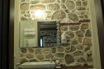 nGT8C1531-1000-x-667